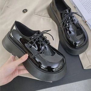Black Faux Patent Leather Lace Up Oxfords 39 / 8 Free Shipping